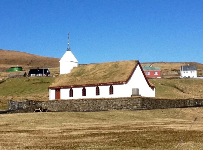Skálavíkar Kirkja