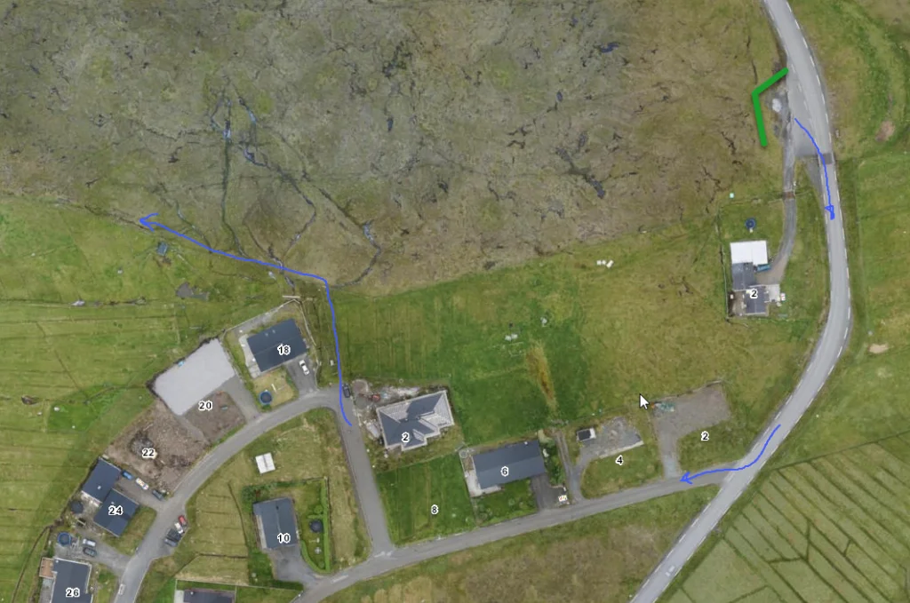 Parking-Æðuvík-Hiking.Villagepath