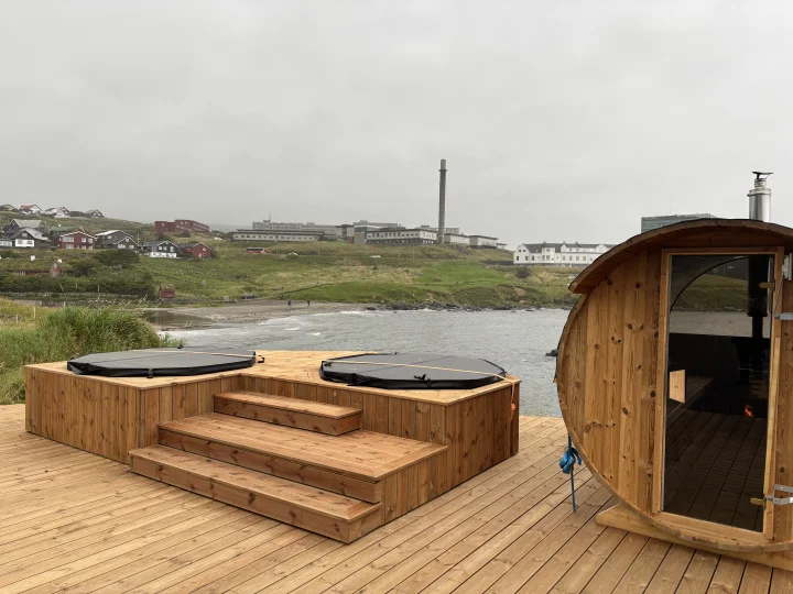 Sauna & hitapott, við útsýni  yvur Sandagerð